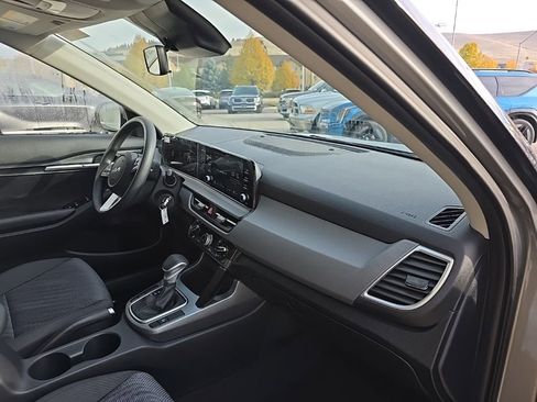 New 2026 Kia Seltos LX FWD image 7