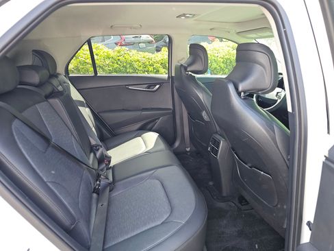 Used 2023 Kia Niro Wave FWD image 14