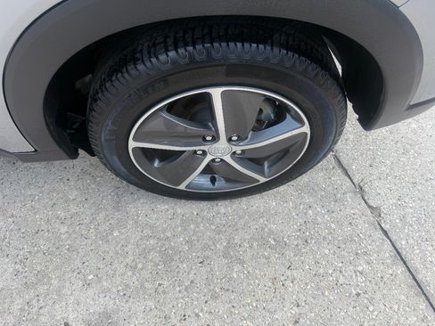 Used 2021 Honda HR-V EX image 4