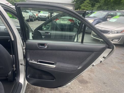 Used 2003 Toyota Camry SE FWD image 21