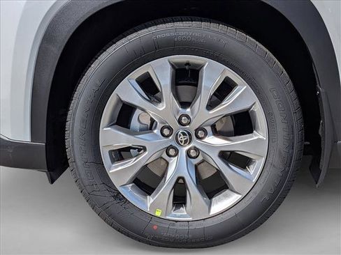 New 2026 Toyota Grand Highlander AWD image 10