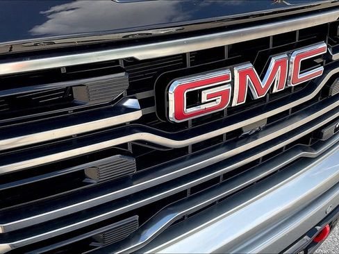 Used 2025 GMC Sierra 1500 AT4 w/ Technology Package AWD/4WD image 30