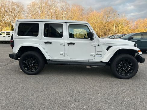 Used 2023 Jeep Wrangler Sahara w/ Cold Weather Group image 27