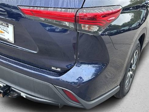 Used 2020 Toyota Highlander XLE FWD image 41