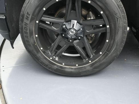 Used 2019 Chevrolet Silverado 1500 W/T RWD image 12