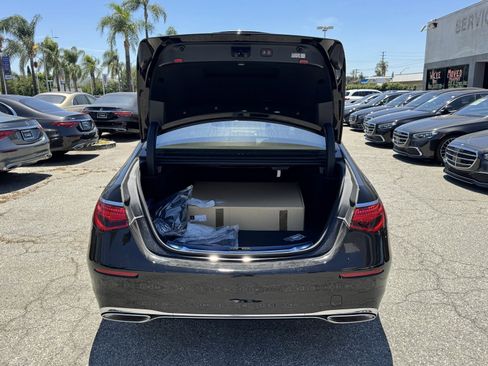 New 2025 Mercedes-Benz S 580e 4MATIC Sedan image 14