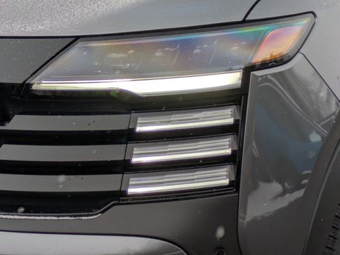 New 2026 Nissan Kicks SV image 7