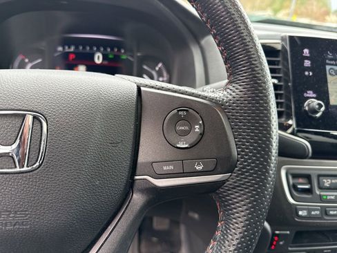 Used 2023 Honda Passport TrailSport image 12