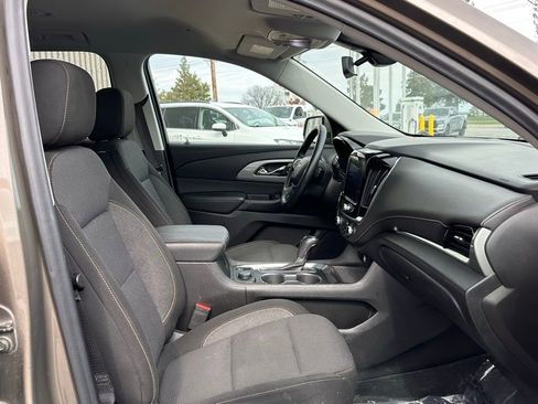 Used 2020 Chevrolet Traverse LT w/ Driver Confidence II Package image 22