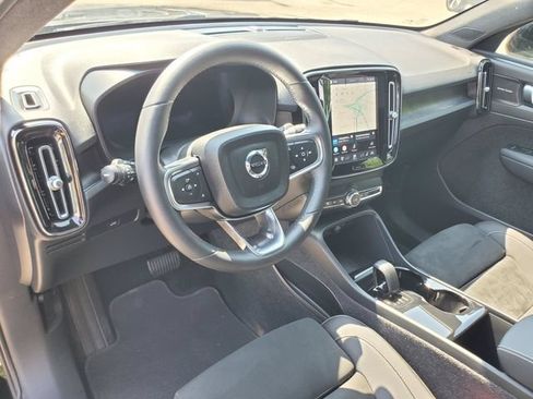Certified 2023 Volvo C40 P8 Recharge Ultimate AWD/4WD image 16