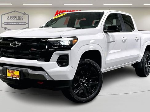 Used 2024 Chevrolet Colorado Z71 w/ Advanced Trailering Package image 3