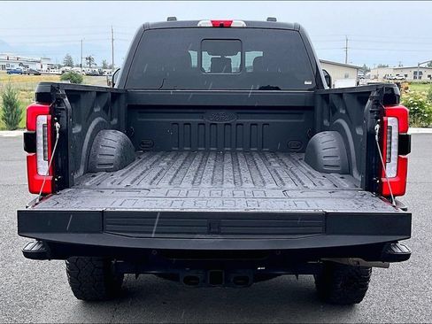 Used 2025 Ford F350 Platinum w/ Tremor Off-Road Package AWD/4WD image 18