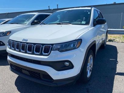 Used 2024 Jeep Compass Latitude