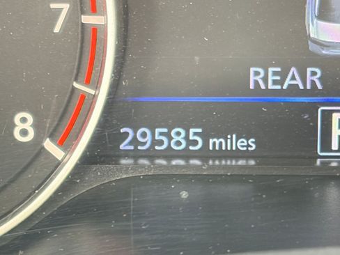 Used 2025 Nissan Altima 2.5 SV image 39