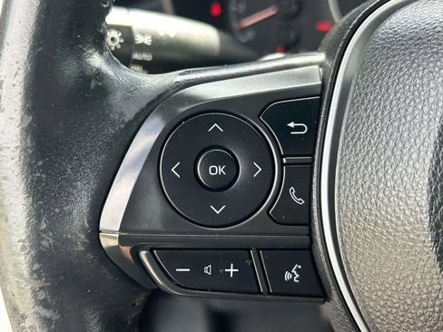 Used 2020 Toyota Corolla SE FWD image 19