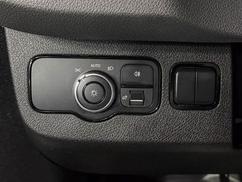 Used 2021 Mercedes-Benz Sprinter 2500 image 26