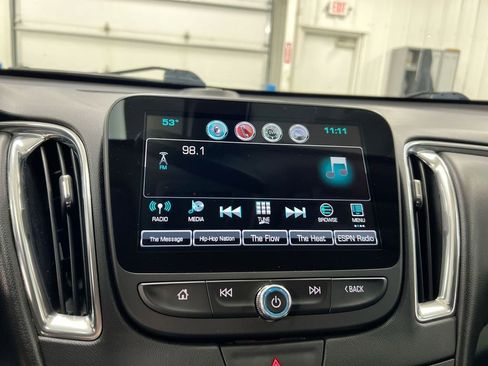 Used 2016 Chevrolet Malibu LT w/ Leather Package FWD image 14
