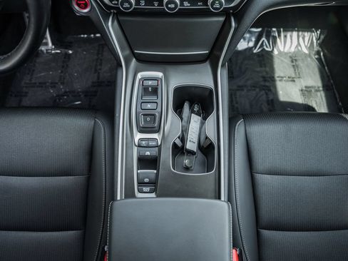 Used 2022 Honda Accord Sport image 25