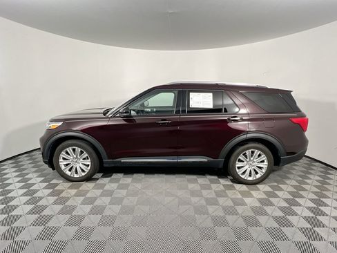 Used 2023 Ford Explorer Limited w/ Limited Technology Package image 6
