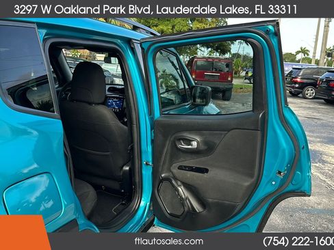 Used 2021 Jeep Renegade Latitude AWD/4WD image 36