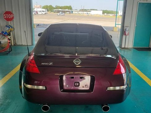 Used 2006 Nissan 350Z Coupe w/ (K96) Aerodynamics Pkg RWD image 10