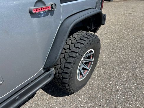 Used 2015 Jeep Wrangler Unlimited Sport w/ Quick Order Package 24S AWD/4WD image 16