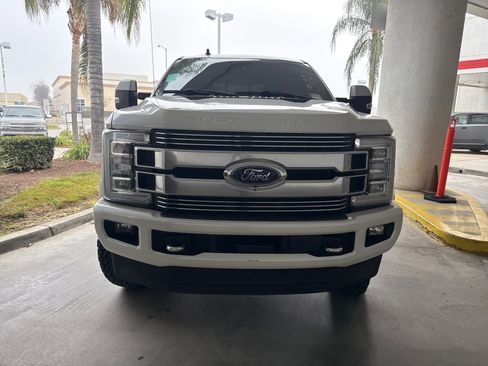 Used 2019 Ford F350 Limited image 2