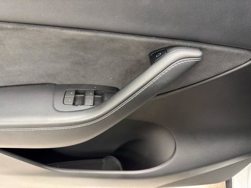 Used 2022 Tesla Model Y Performance AWD/4WD image 15