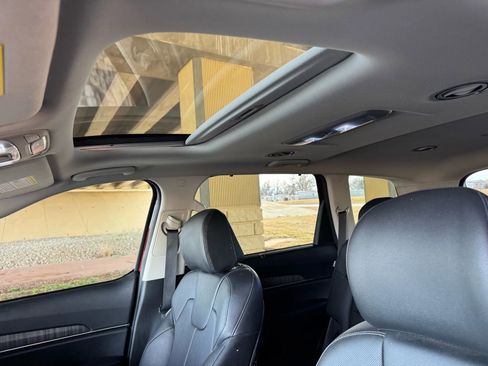 Used 2023 Kia Telluride EX image 17