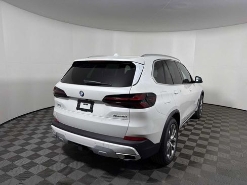New 2026 BMW X5 xDrive40i w/ Premium Package AWD/4WD image 9