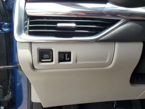 Used 2019 Cadillac XT4 Luxury FWD image 29
