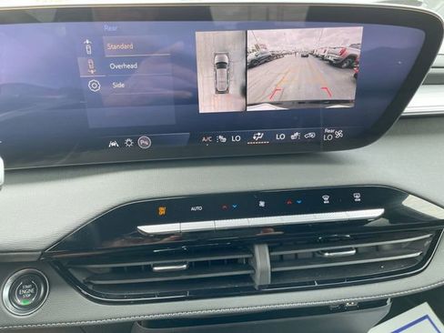 Used 2025 Buick Enclave Preferred image 23