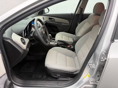 Used 2016 Chevrolet Cruze LT FWD image 22