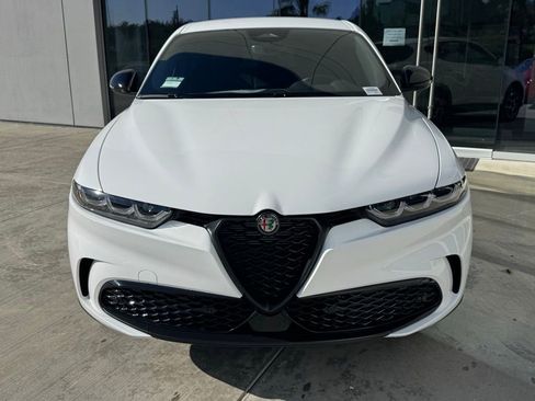 Used 2025 Alfa Romeo Tonale AWD/4WD image 3