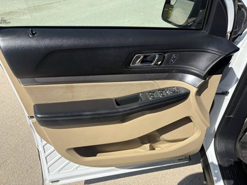 Used 2017 Ford Explorer FWD image 23