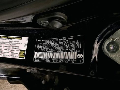 Used 2022 Toyota Corolla LE FWD image 31