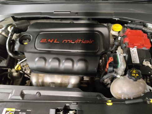 Used 2020 Jeep Compass Latitude FWD image 30