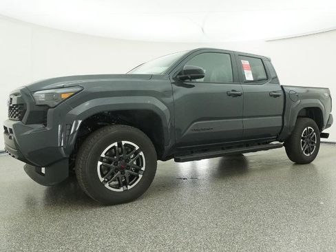 New 2025 Toyota Tacoma TRD Sport image 6