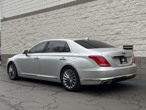 Used 2018 Genesis G90 5.0 Ultimate RWD image 14
