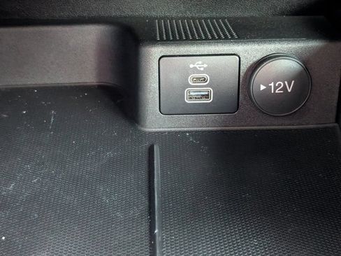 Used 2025 Ford Escape ST-Line w/ Tech Pack #1 FWD image 20