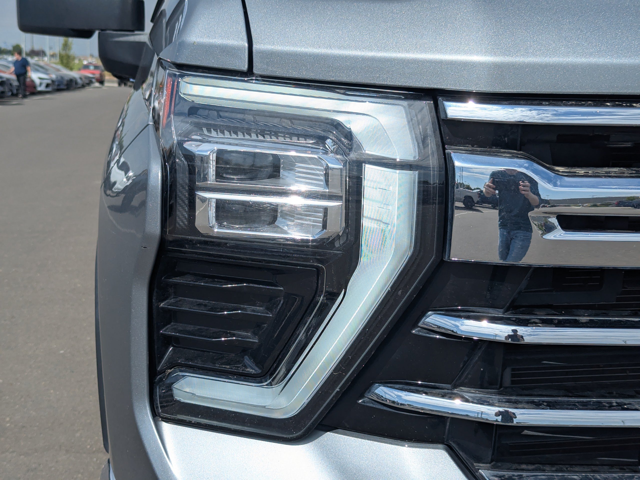Used 2024 Chevrolet Silverado 3500 LTZ w/ LTZ Convenience Package AWD/4WD image 40
