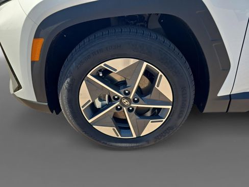 New 2026 Hyundai Tucson SEL FWD image 9