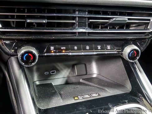 New 2026 Chevrolet Traverse LT w/ Driver Confidence Package image 18