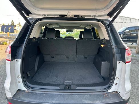Used 2014 Ford Escape Titanium w/ Equipment Group 401A AWD/4WD image 21
