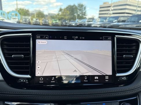 New 2026 Chrysler Pacifica Pinnacle image 20