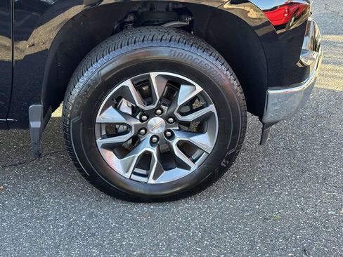 Used 2025 Chevrolet Silverado 1500 LT image 9