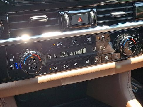 Certified 2023 Nissan Pathfinder Platinum AWD/4WD image 20