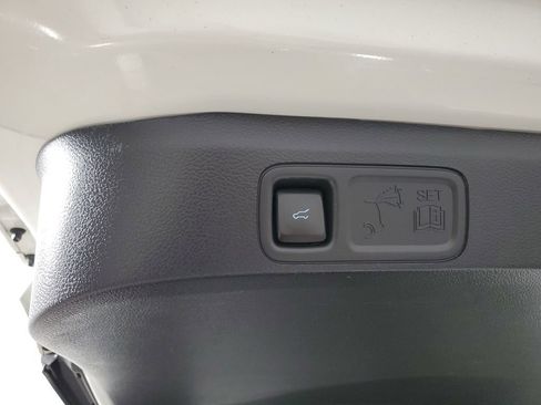 Used 2022 Ford Expedition Max XLT AWD/4WD image 8