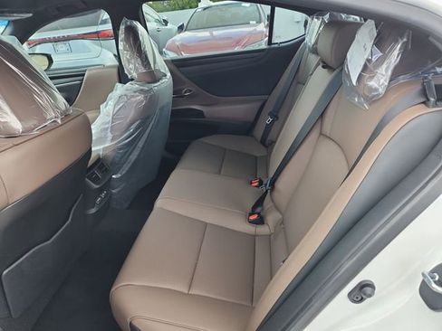 New 2025 Lexus ES 350 w/ Premium Package FWD image 23