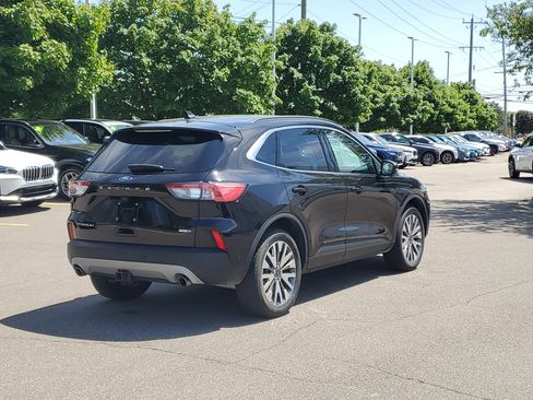 Used 2020 Ford Escape Titanium AWD/4WD image 3
